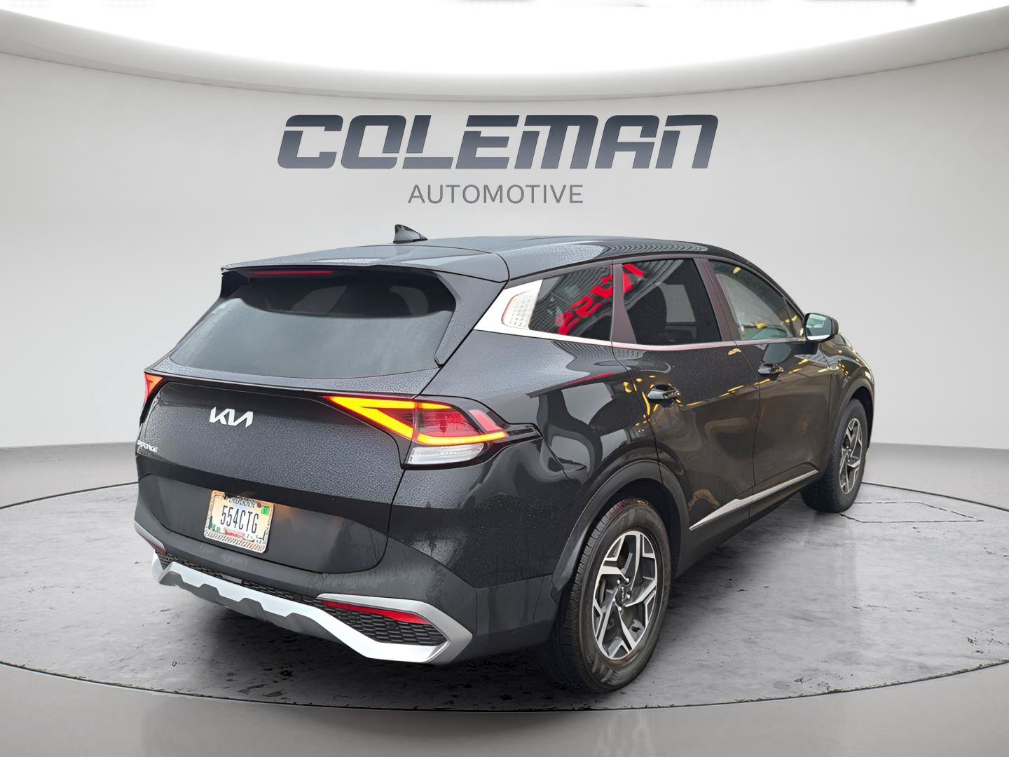 Used 2023 Kia Sportage LX FWD image 3