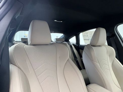 Used 2026 BMW 228i w/ Technology Package image 7