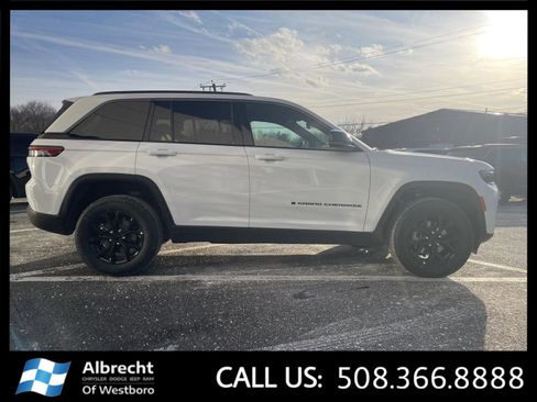 New 2026 Jeep Grand Cherokee Altitude AWD/4WD image 6