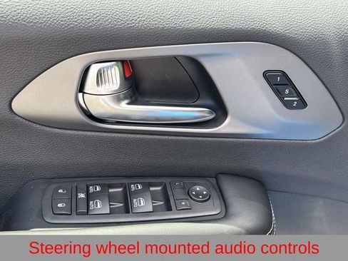 New 2027 Chrysler Pacifica Select AWD/4WD image 19