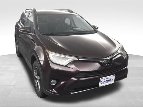Used 2018 Toyota RAV4 XLE image 9