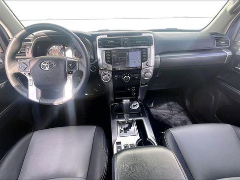 Used 2022 Toyota 4Runner SR5 Premium image 19