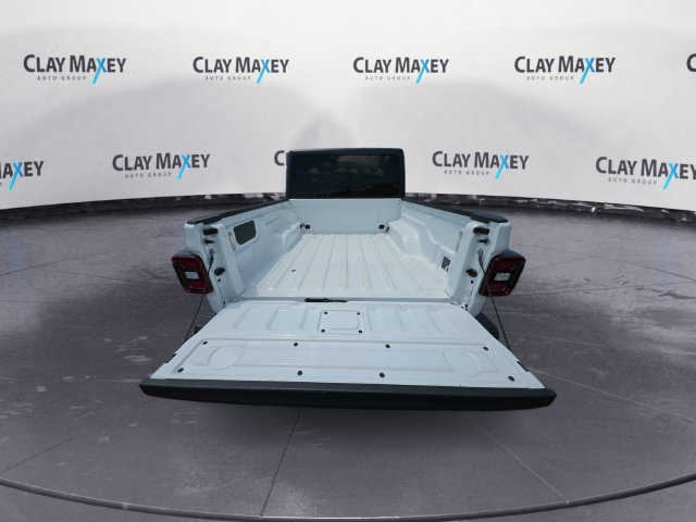 Used 2026 Jeep Gladiator Rubicon w/ Steel Power Dome Hood Package AWD/4WD image 25