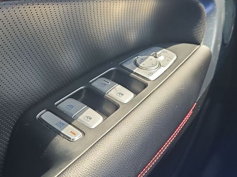 Used 2024 Genesis G70 3.3T Advanced RWD image 21