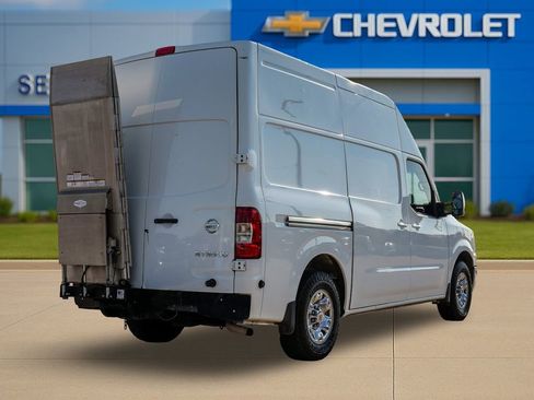 Used 2020 Nissan NV 3500 SL RWD image 7