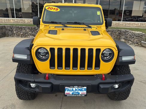 Used 2019 Jeep Wrangler Unlimited Rubicon image 2