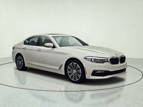 Used 2018 BMW 530i xDrive AWD/4WD image 8