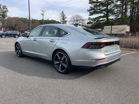 Used 2024 Honda Accord Sport image 7