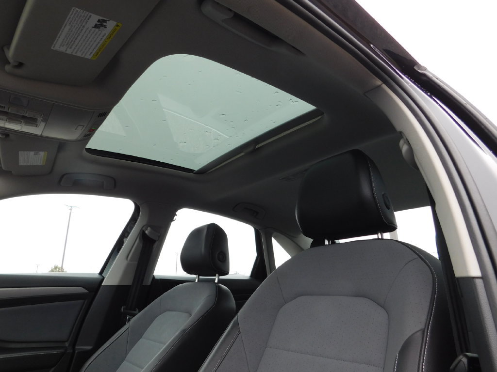 Used 2026 Volkswagen Jetta SE FWD image 19