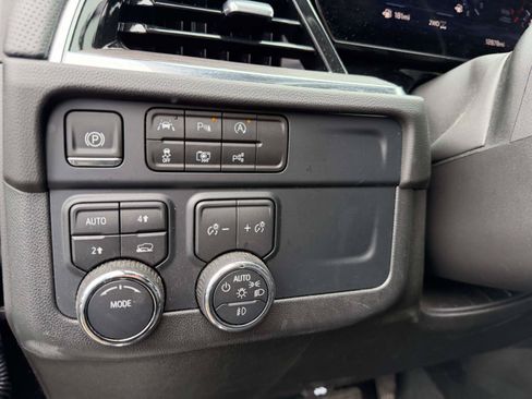 Certified 2025 Chevrolet Tahoe Premier AWD/4WD image 20