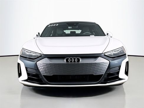 Certified 2022 Audi e-tron GT Premium Plus image 2