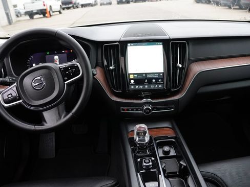 Used 2023 Volvo XC60 B5 Ultimate AWD/4WD image 19