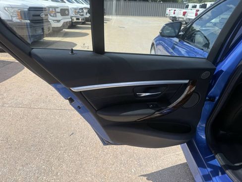 Used 2017 BMW 330e RWD image 14