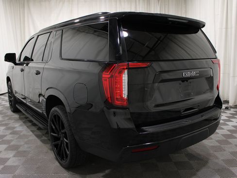 Used 2022 GMC Yukon XL SLT w/ SLT Luxury Package AWD/4WD image 32