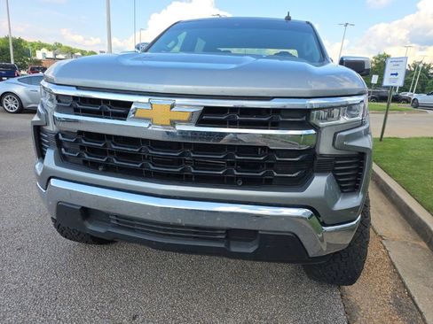 Used 2023 Chevrolet Silverado 1500 LT w/ Protection Package RWD image 5