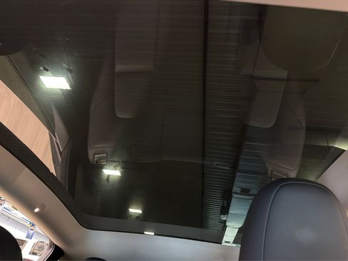Used 2024 Tesla Model Y Long Range RWD image 34
