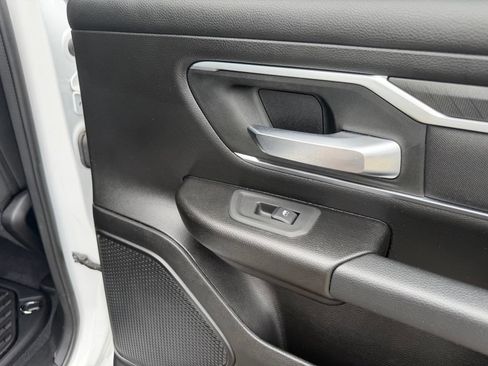 Used 2025 RAM 1500 Big Horn AWD/4WD image 32