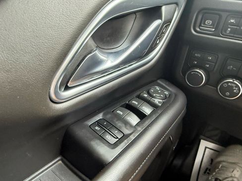 Used 2021 Chevrolet Tahoe LT w/ LT Signature Package image 29