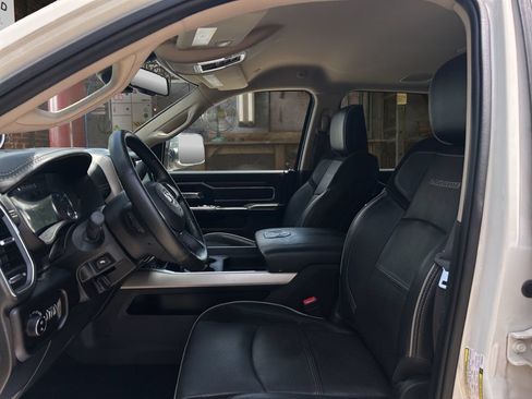 Used 2022 RAM 3500 Laramie AWD/4WD image 19