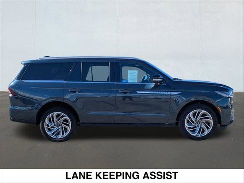 Certified 2023 Lincoln Corsair FWD image 6