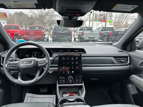 Used 2026 GMC Terrain AT4 w/ Technology Package II image 12