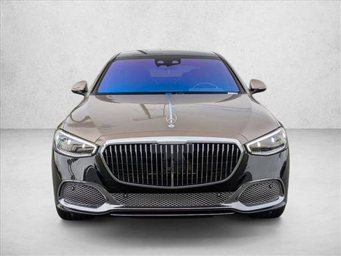 Certified 2025 Mercedes-Benz Maybach S 680 4MATIC image 5