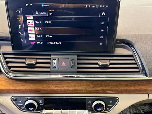 Used 2022 Audi Q5 e Premium Plus w/ Premium Plus Package image 15