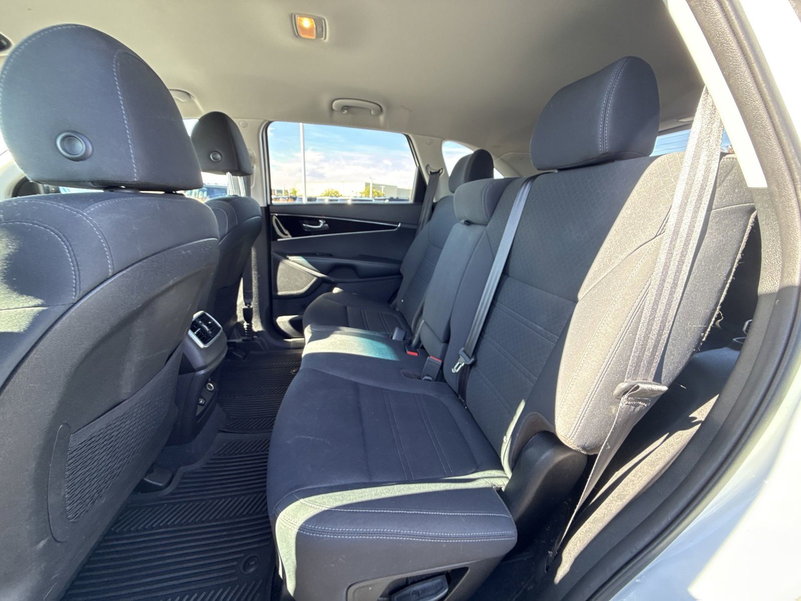Used 2020 Kia Sorento S AWD/4WD image 22