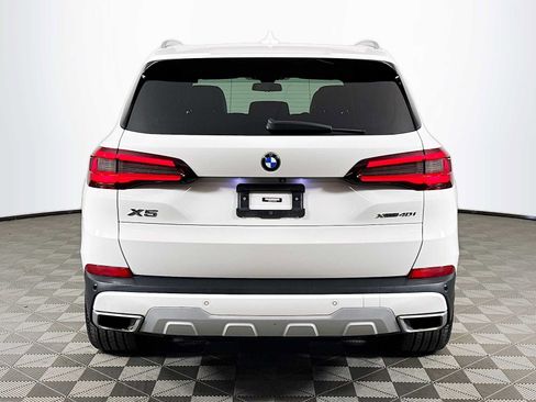 Used 2022 BMW X5 xDrive40i AWD/4WD image 12