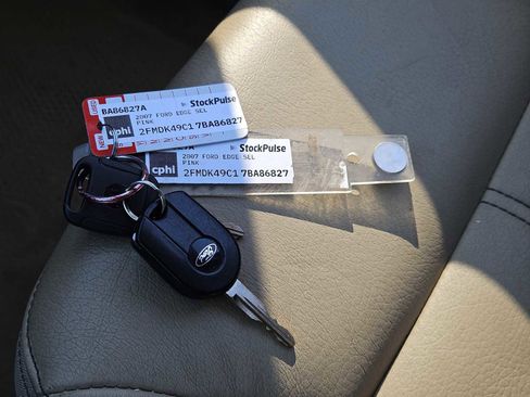 Used 2007 Ford Edge SEL Plus image 32