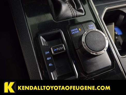 Used 2022 Toyota Tundra SR5 AWD/4WD image 21