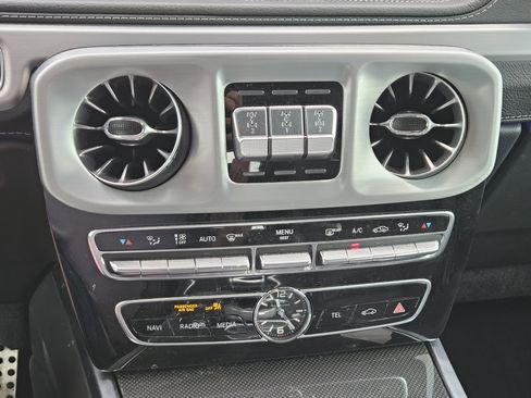 Used 2022 Mercedes-Benz G 63 AMG 4MATIC image 19