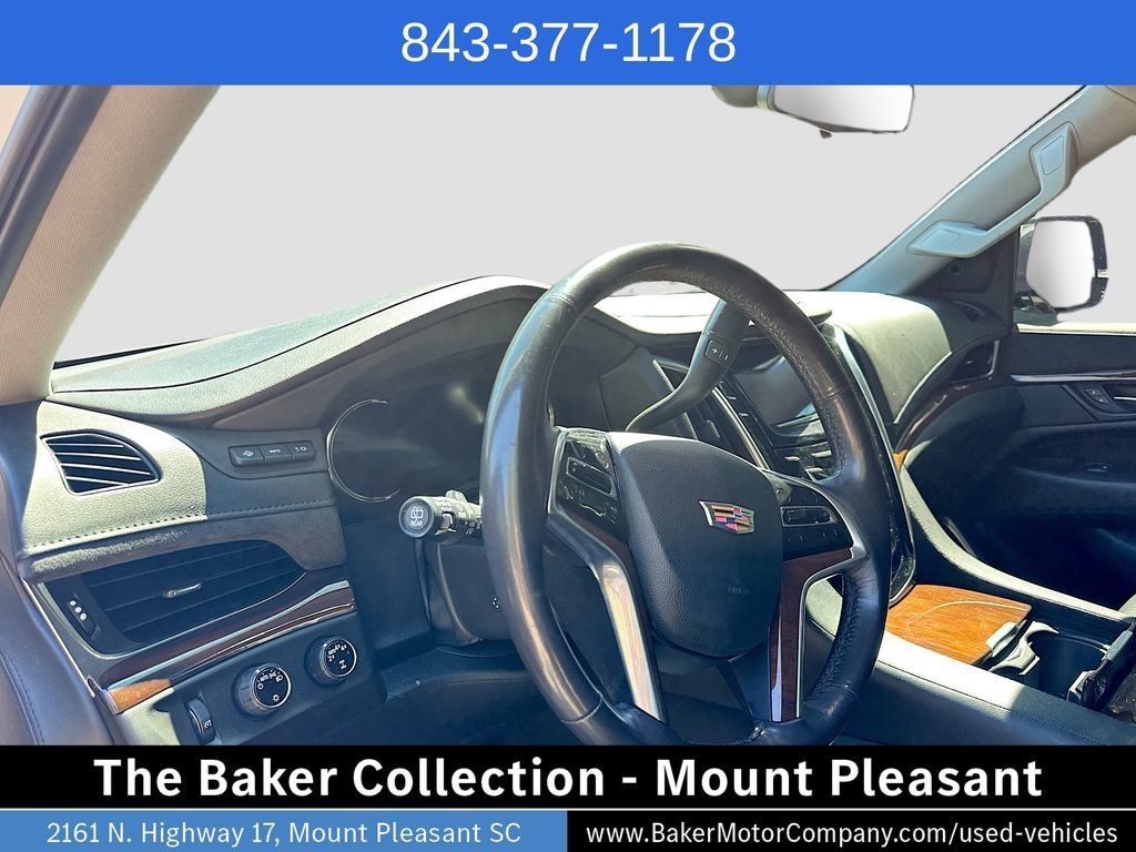 Used 2020 Cadillac Escalade Premium Luxury AWD/4WD image 9