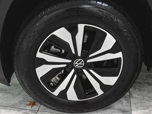Used 2026 Volkswagen Atlas SE AWD/4WD image 7
