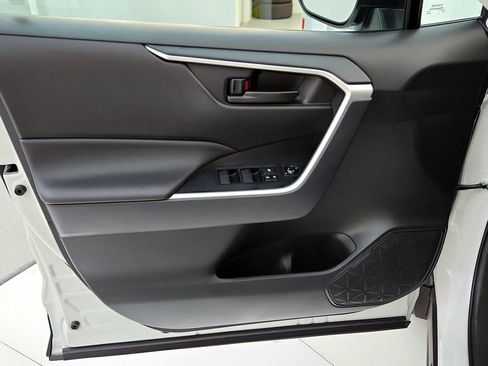 Certified 2025 Toyota RAV4 LE AWD/4WD image 22