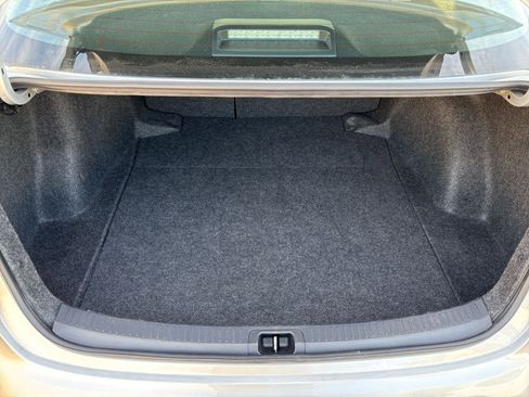 Used 2025 Toyota Corolla LE image 30