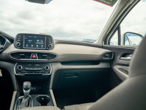 Used 2019 Hyundai Santa Fe SE AWD/4WD image 17
