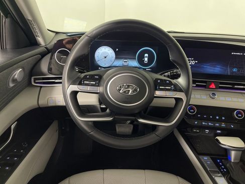 Certified 2023 Hyundai Elantra Limited image 15