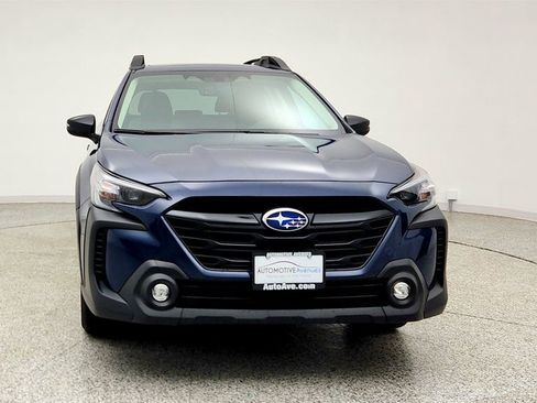 Used 2025 Subaru Outback Onyx Edition AWD/4WD image 2