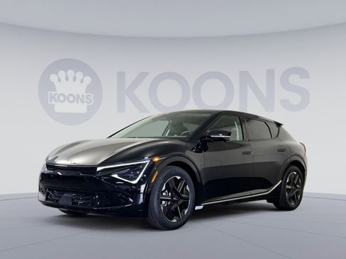 New 2025 Kia EV6 Wind image 1