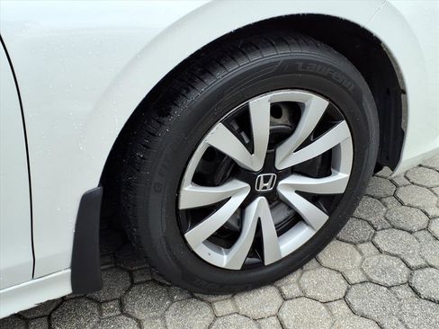 Used 2023 Honda Civic LX image 17