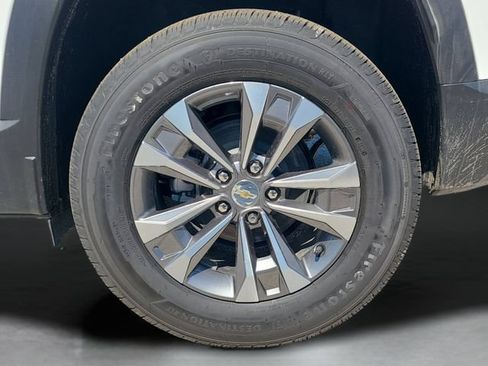 New 2026 Chevrolet Equinox LT w/ Safety and Technology Package FWD image 7