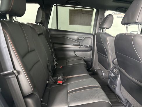 Used 2023 Honda Passport TrailSport image 28