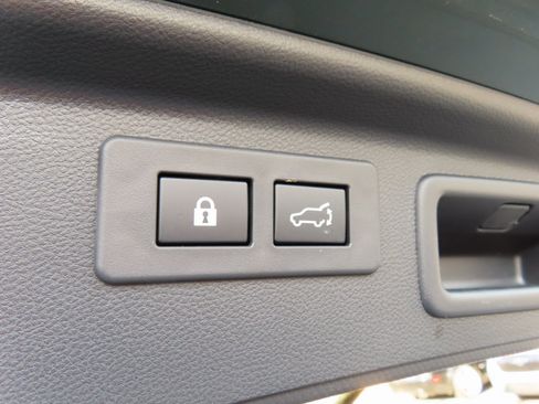 Used 2024 Subaru Forester Touring w/ POP Package 3 image 38