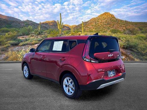 Used 2023 Kia Soul LX w/ Option Group 015 FWD image 7