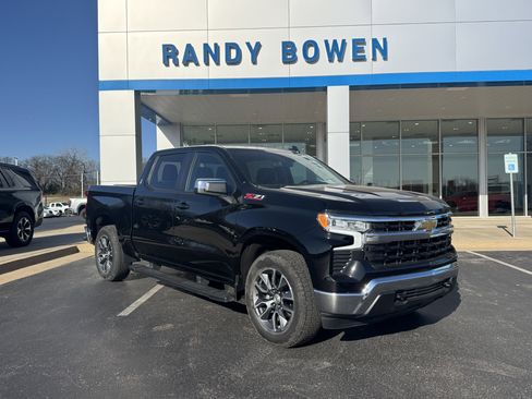 Used 2024 Chevrolet Silverado 1500 LT image 1