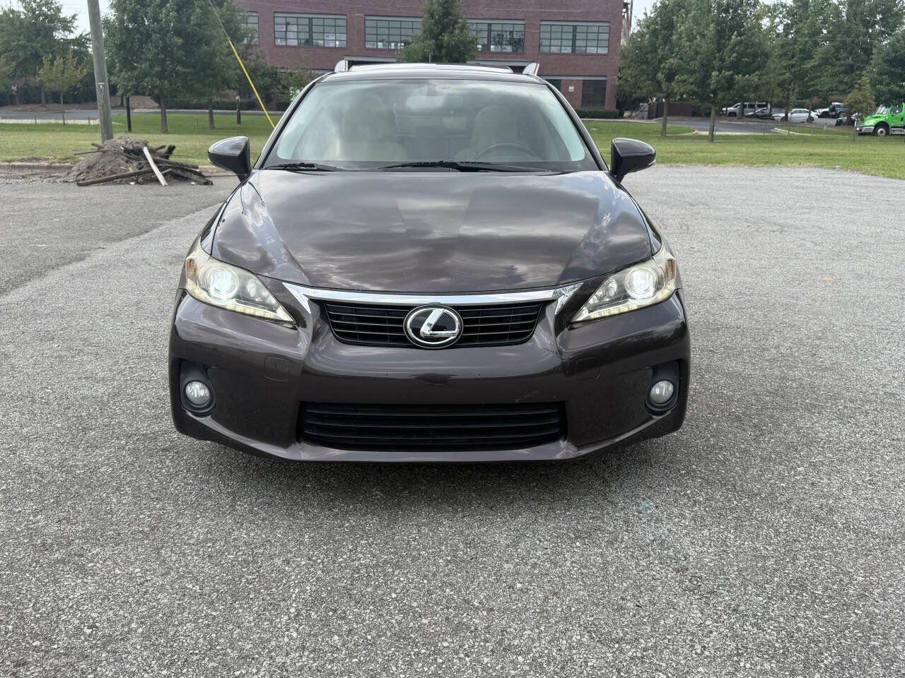 Used 2013 Lexus CT 200h FWD image 2