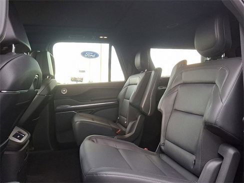 New 2025 Lincoln Navigator L Reserve w/ Jet Appearance Package image 5