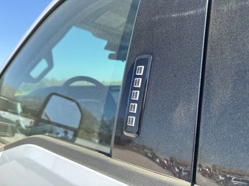 Used 2024 Ford F250 XLT w/ FX4 Off-Road Package image 9