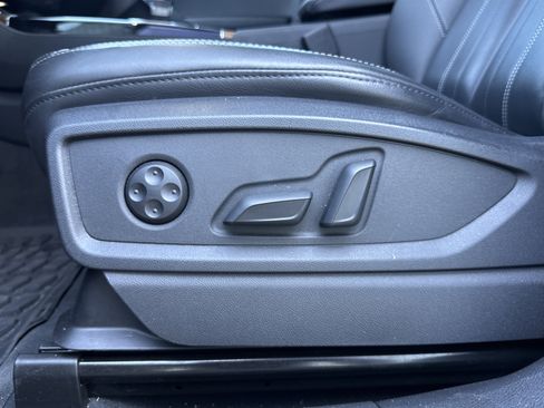 Used 2023 Audi Q5 2.0T Premium image 28